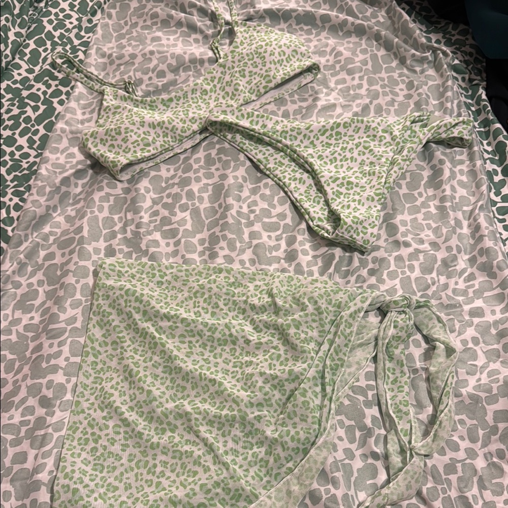 SHEIN Green Leopard Print Bikini Set
